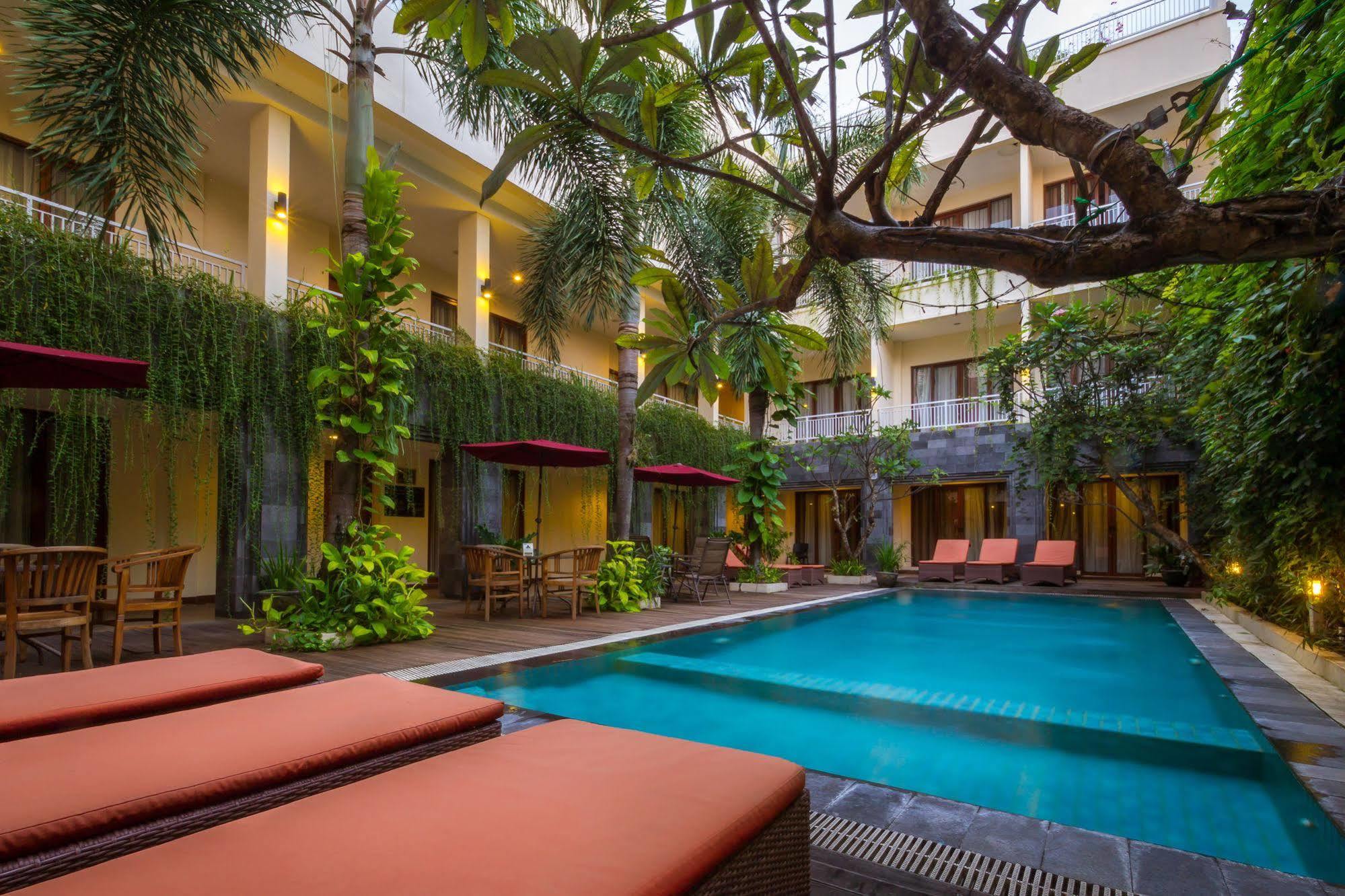 Vihan Suites Bali Kuta  Exterior photo